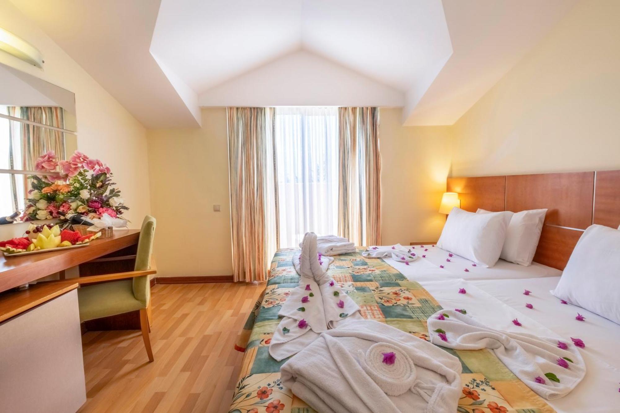 Viking Park Hotel Кемер Экстерьер фото